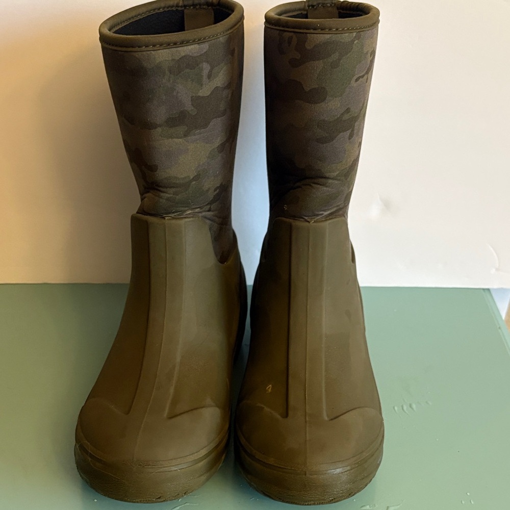 Western Chief Kids Camo Rain Boots Waterproof Neoprene Size 5 Snow Boots